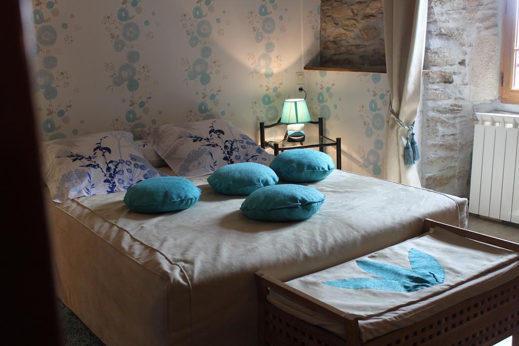 Le Mas Bertrand Bed & Breakfast Villefranche-de-Panat ภายนอก รูปภาพ