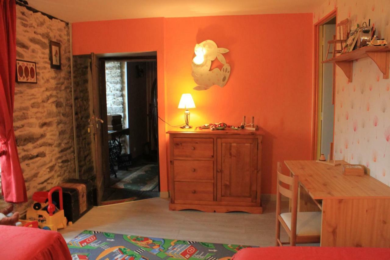 Le Mas Bertrand Bed & Breakfast Villefranche-de-Panat ภายนอก รูปภาพ